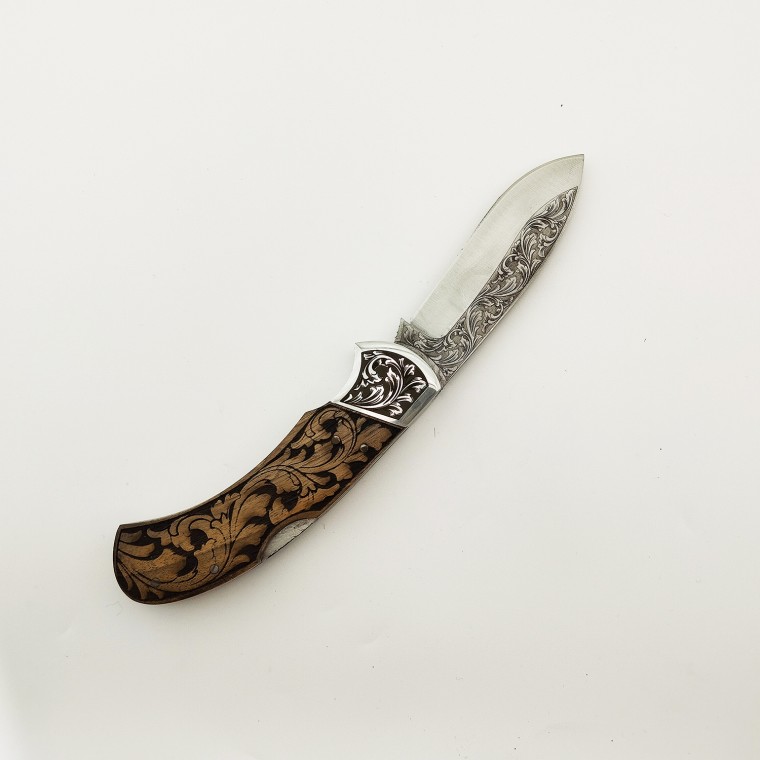 Ahşap Desenli Gravürlü Çakı Ahşap Desenli Gravürlü Çakı